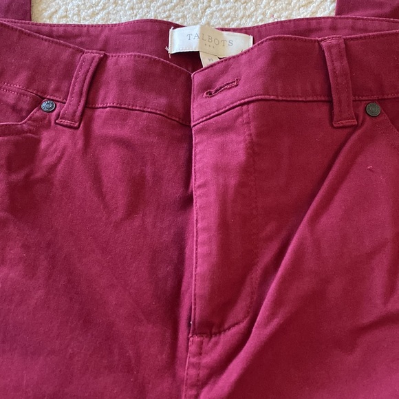 Talbots Maroon / Wine colored Skinny Pants with Zippers at Ankles Size 14 NWOT - Picture 3 of 6